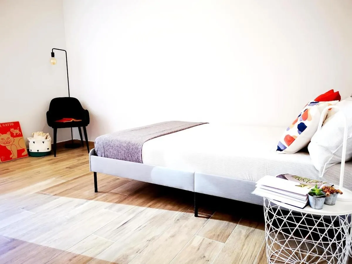 Cozy Flat 50 Meters From The Metro Διαμέρισμα Μιλάνο
